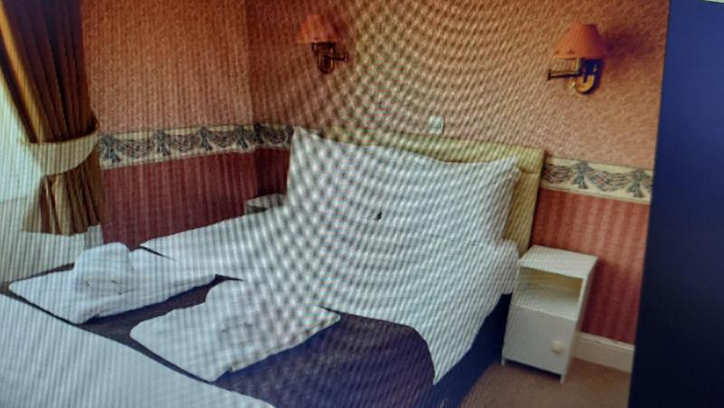 Double Room image 4