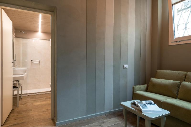 Superior Double Room image 4