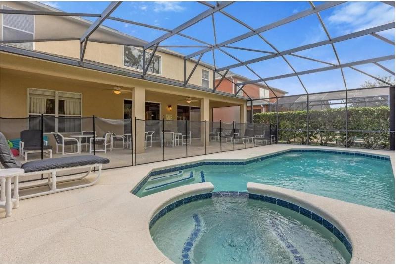 2767LKD-Emerald Island Resort home - image 4