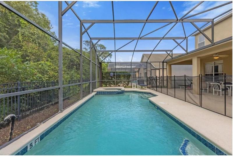 2767LKD-Emerald Island Resort home - image 3
