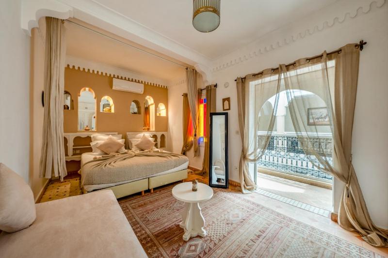 RIAD AWINATI Location Privatisée  Piscine a jets Petit déjeuner et magnifique Rooftop avec vue a 360 - image 2