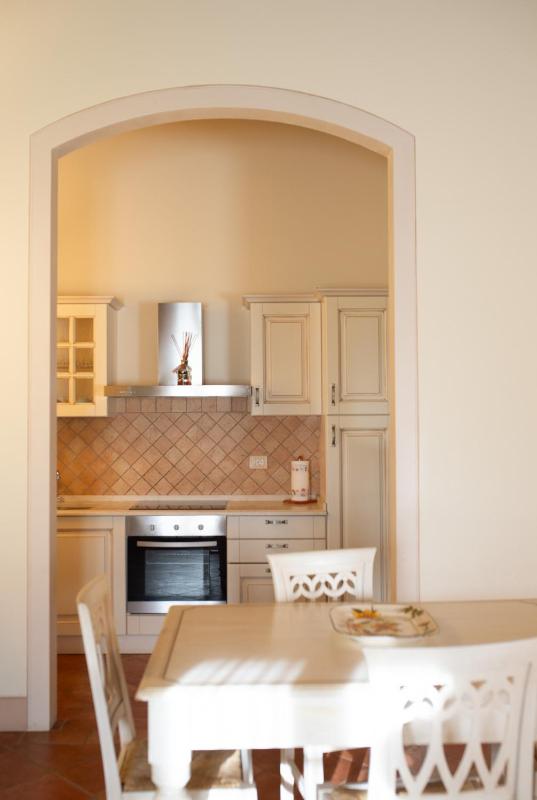 One-Bedroom Apartment image 1