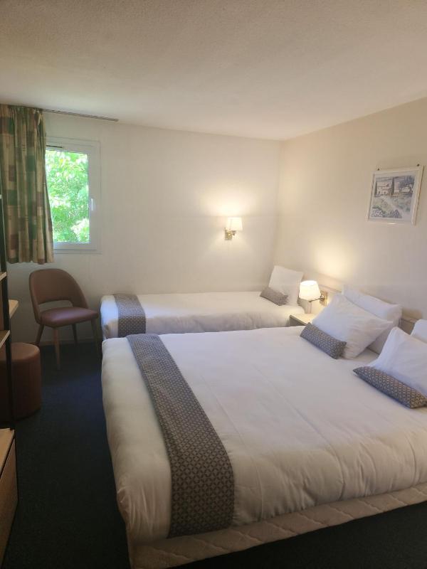 Classic Triple Room image 1