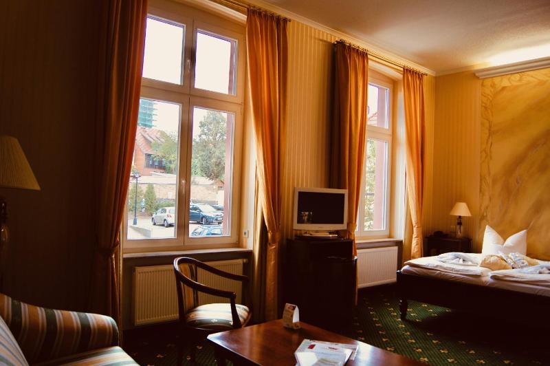 Standard Double Room image 1