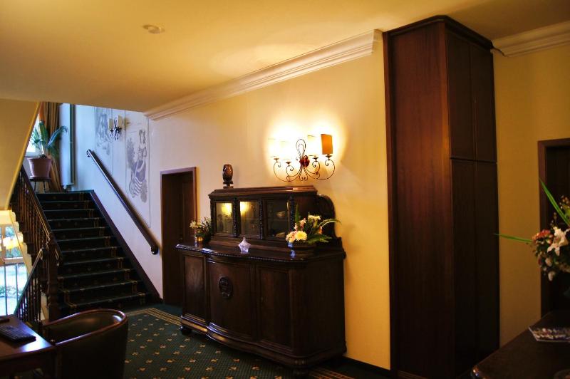 Standard Double Room image 2