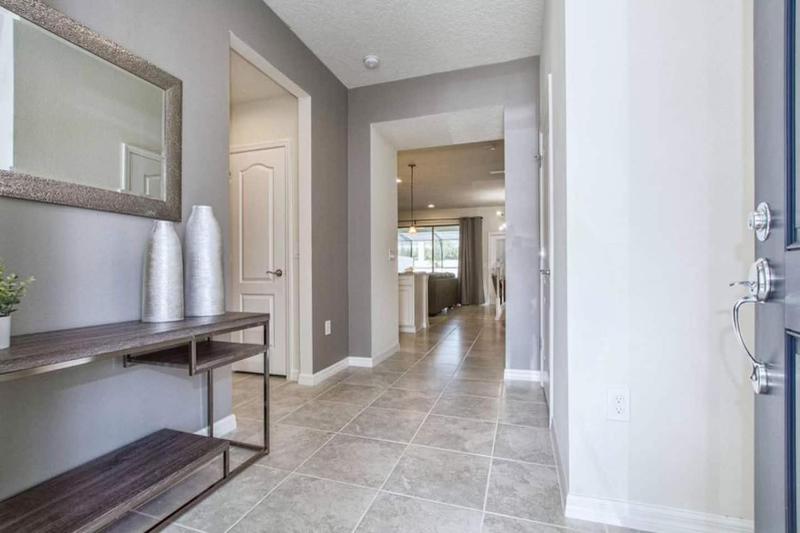 Lovely 5BR4BA w Private Heated Pool & BBQ Grill - image 10