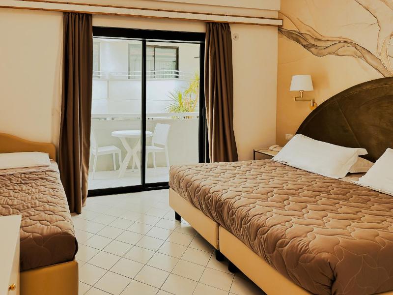 Triple Room image 1