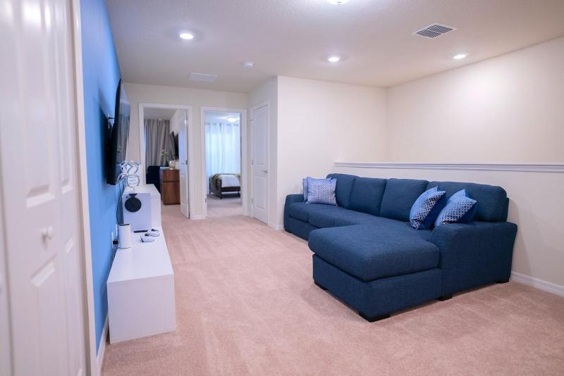 New Home w Heated Pool & BBQ Grill - image 4