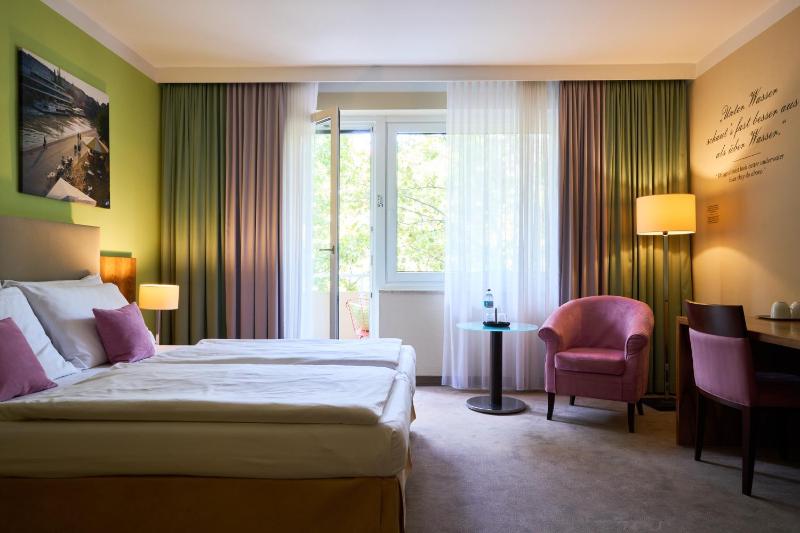 Comfort Double Room with Balcony image 4