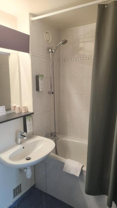 Classic Triple Room image 2