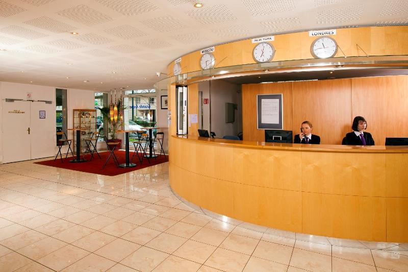 One-Bedroom Apartment image 3