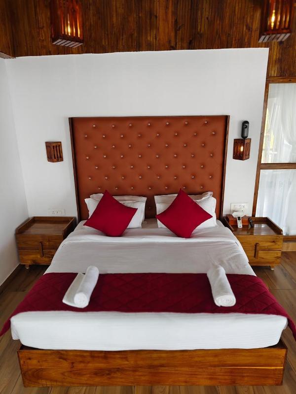 Peak Paradise Resort - image 20