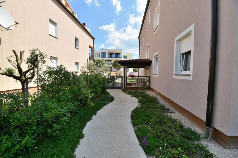 Apartment Beba - image 18
