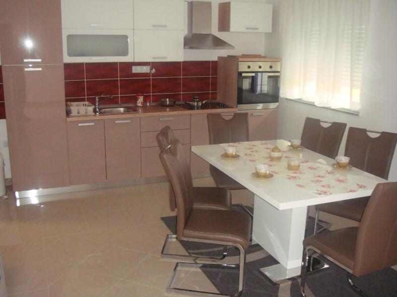Apartments Vladimir - image 10