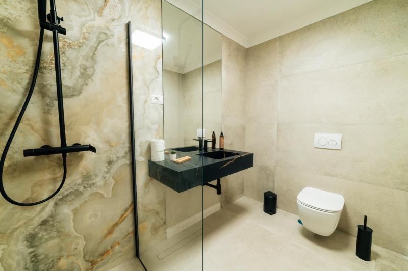 Triple Room with Private Bathroom image 1