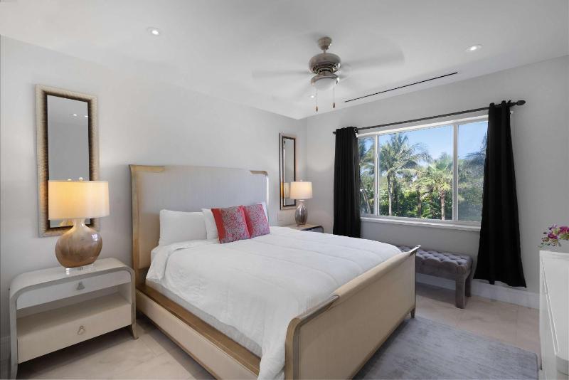 Cable Beach condo with ocean views - image 7