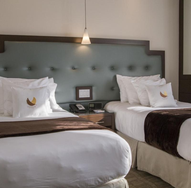 Corner Room with Two Twin Beds, Non-Smoking image 2