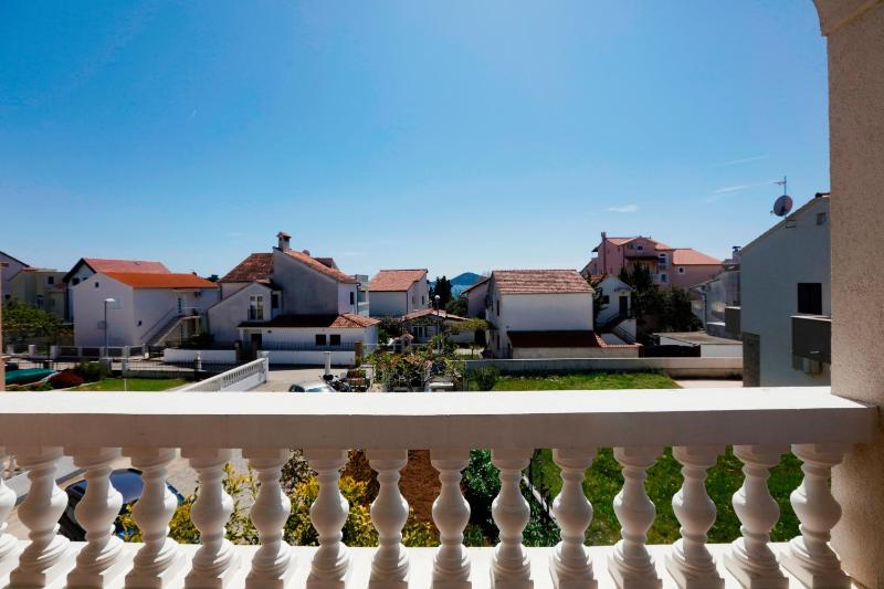 Three-Bedroom Apartment with Terrace image 3