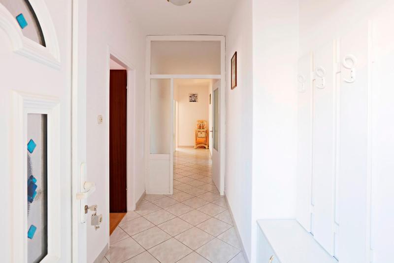 Three-Bedroom Apartment with Terrace image 2