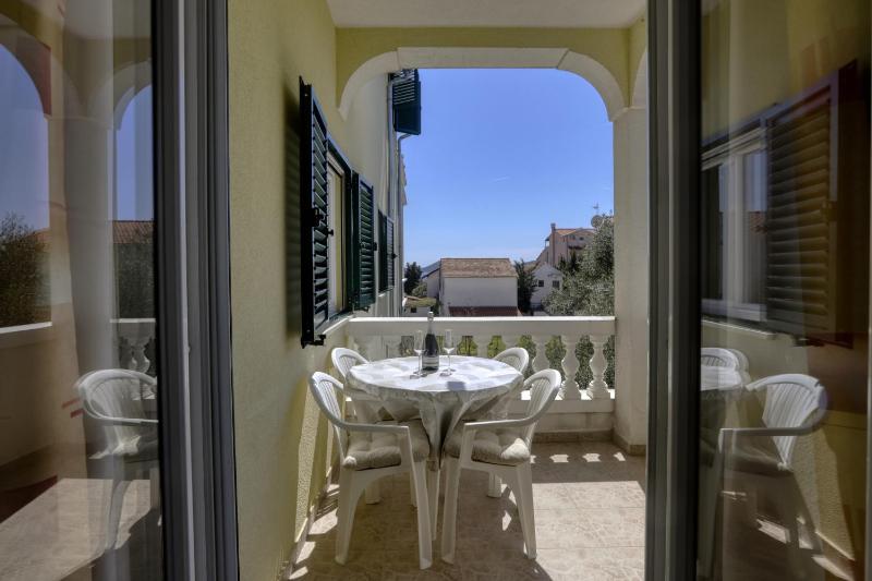 One-Bedroom Apartment with Terrace image 4