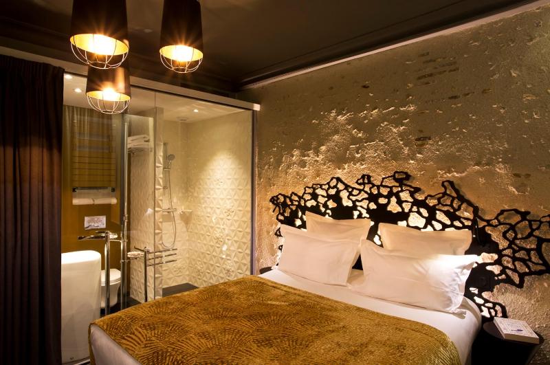 Double Room Signature image 1