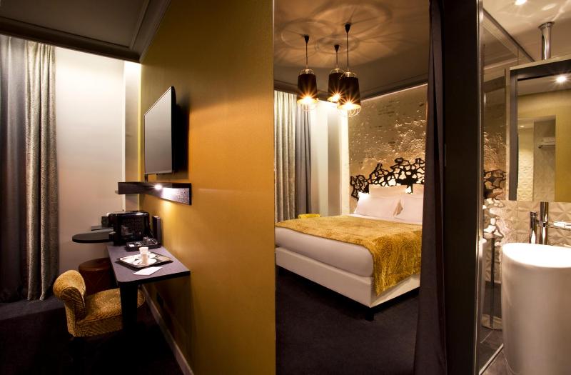 Double Room Signature image 3