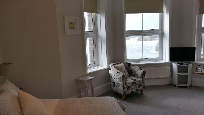 Suite with Sea View image 4