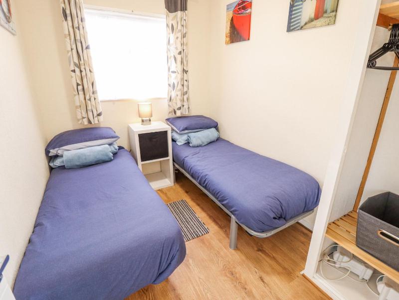 68 Cherry Park - image 16