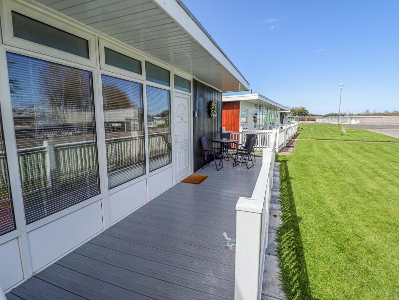 68 Cherry Park - image 9
