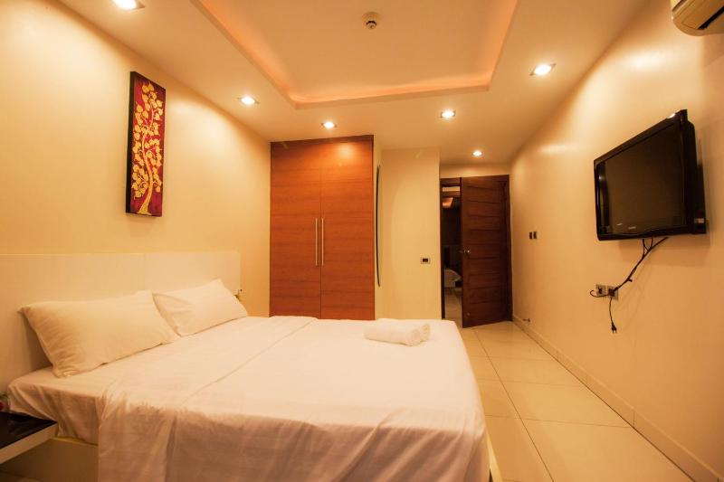 Hyde Park Residence by Pattaya Sunny rentals - image 36