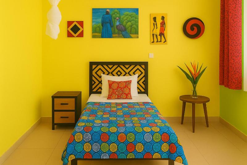 Yambi Guesthouse - image 4