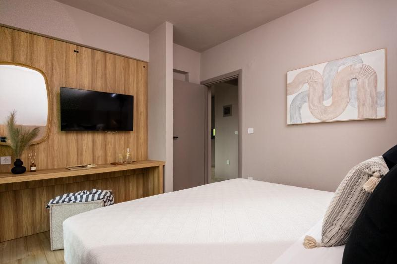 Two-Bedroom Suite image 4