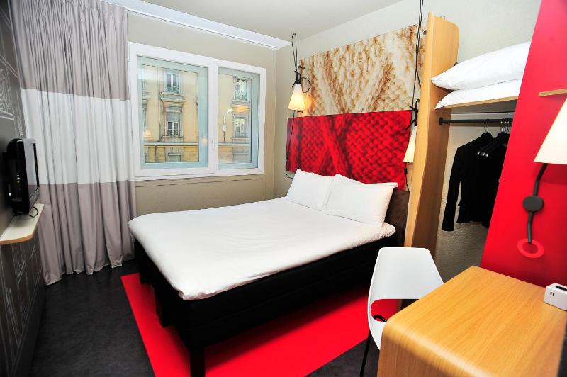 Standard Single Room image 3