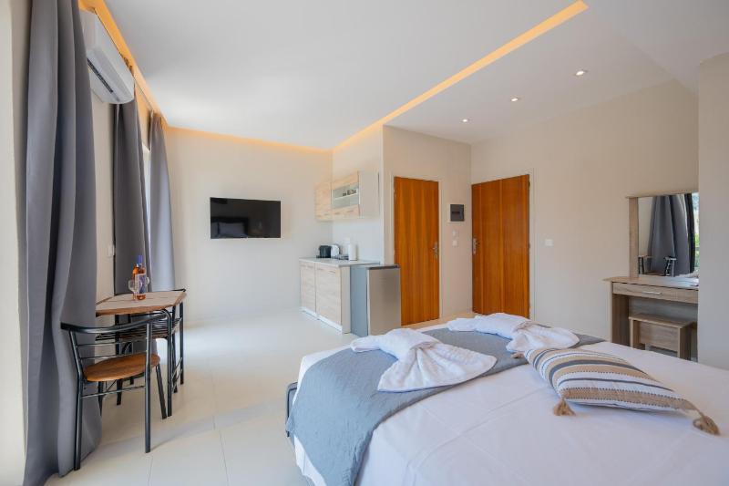 Blue Wave Suites - Ixia - image 14