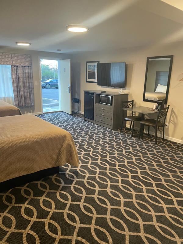 Double Room image 2