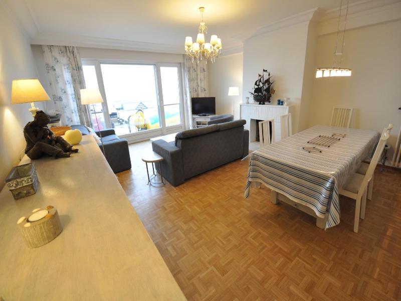 Apartment in Duinbergen near Sandy Beach - image 11