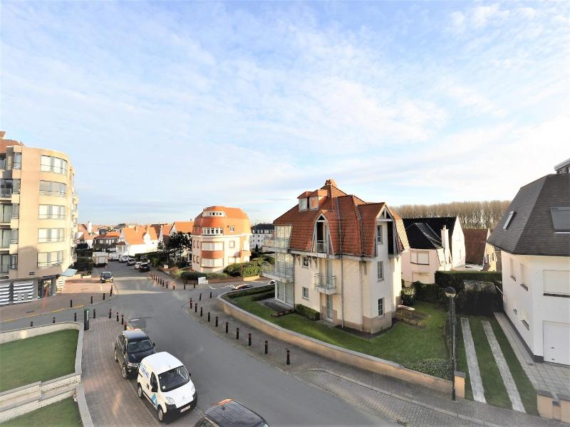 Apartment in Duinbergen near the Beach - image 12