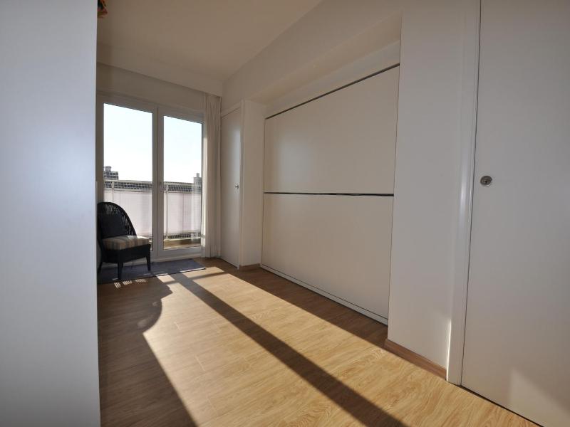 Apartment in Belgium near Seafront  Casino - image 11