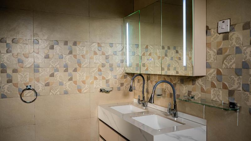 COMFORT INN-Executive Apartments - image 6
