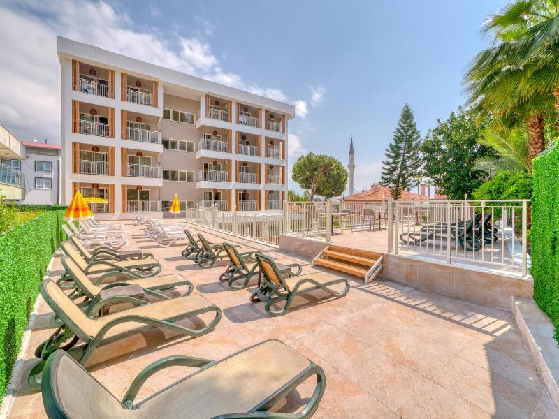 Park Hotel - image 21