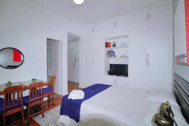 Studio Completo em Ipanema Praia e Metrô na Porta! - image 11
