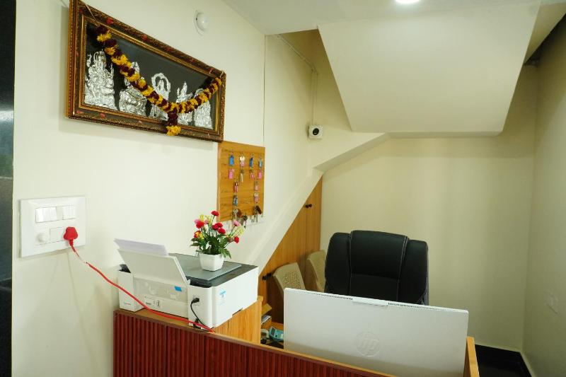 Brand New BHARATHI STAYS Ultra luxury room - image 11