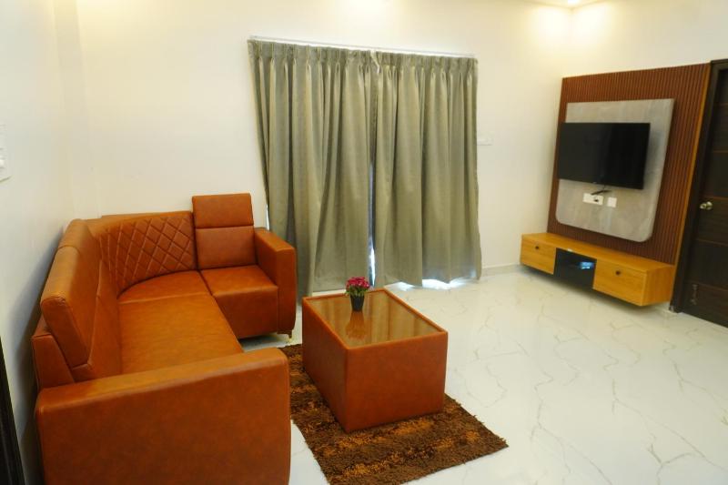 BHARATHI STAYS Ultra luxury rooms 1RK Studio Apartments & 2BHK Apartments - image 6
