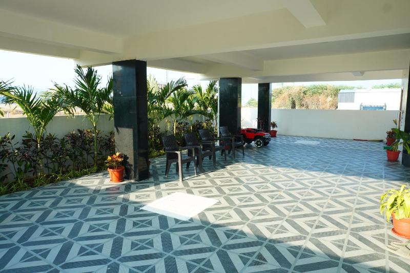 Brand New BHARATHI STAYS Ultra luxury room - image 16