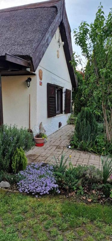 Two-Bedroom House image 2