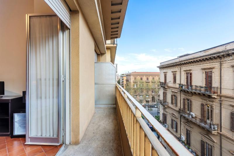 Double or Twin Room with Balcony image 2