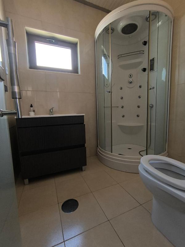 Single Room image 2