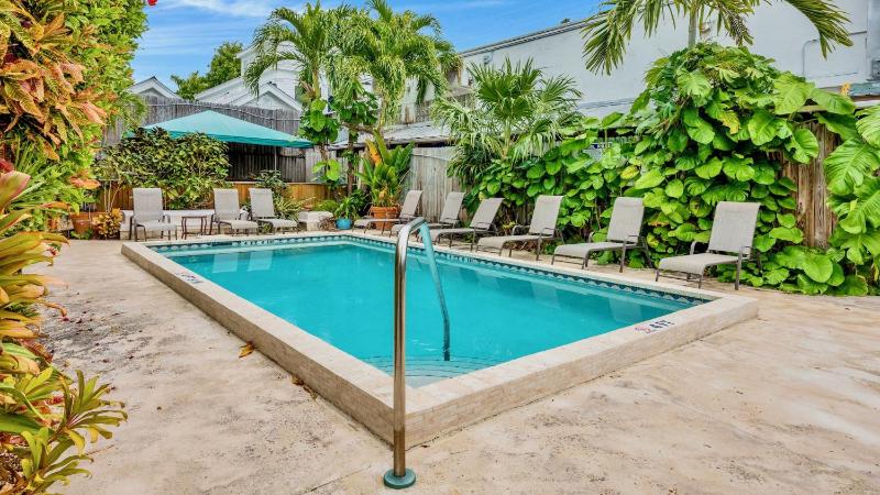 Matecumbe Suite by Last Key Realty - image 29