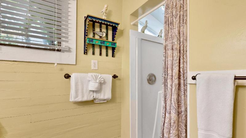 Kokomo Suite by Last Key Realty - image 7