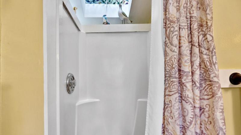 Kokomo Suite by Last Key Realty - image 25